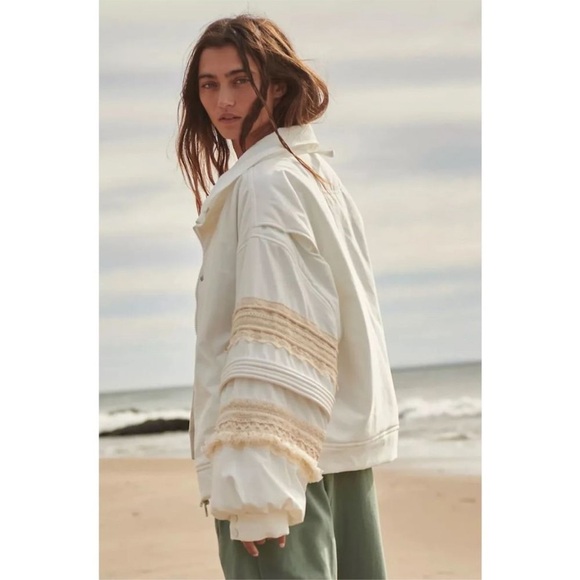 NWT Free People Solstice Bomber Size XS Color White